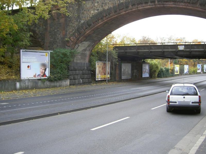 Hattenbergstr./geg. Schott/zw. Ufg./re.