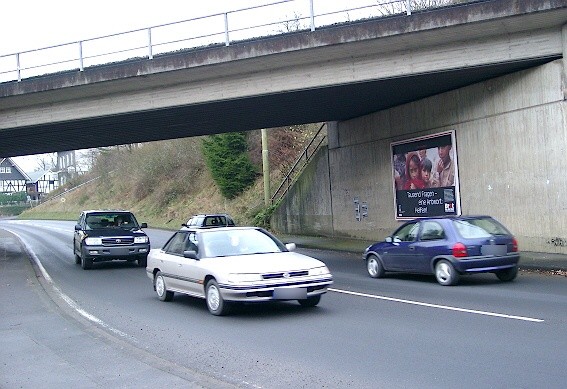 Hellertalstr. 16 re.