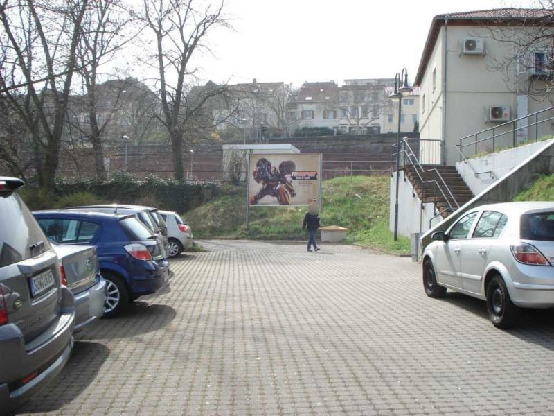 Landauer Str. B39 geg. Moltkestr./Einf. PP