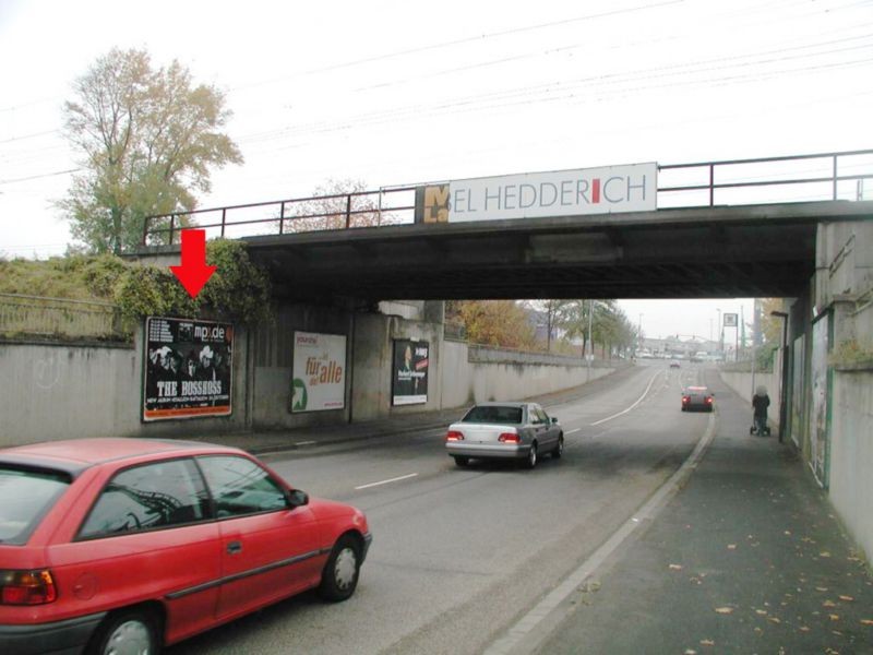 Kreuzstr./Ufg./re./Ri. Mombach