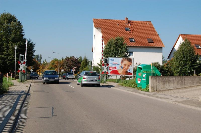 Ziegelofenweg Nh. 43/Bahnübergang re.