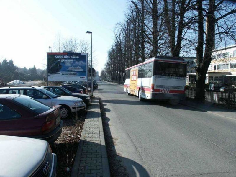 Ludwig-Eckes-Allee P+R Nh. Bf RS