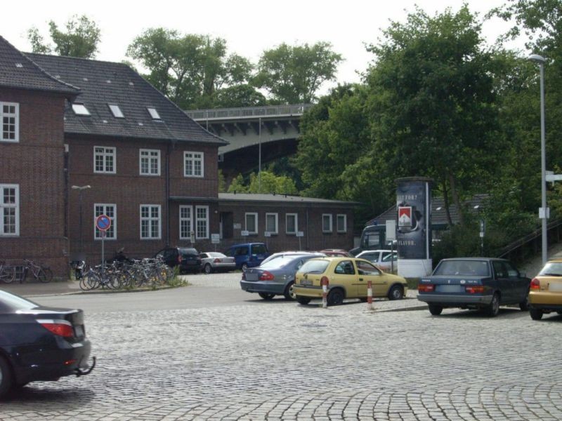 Bf, Bahnhofsvorplatz