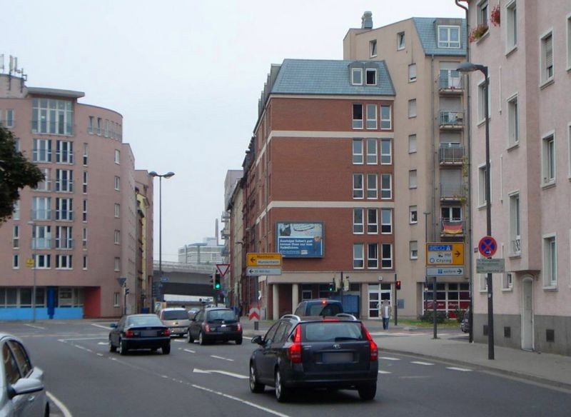 Heinigstr.  15/Wredestr.