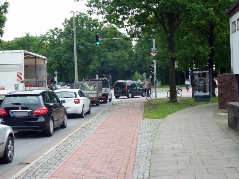 In der Vahr/Julius-Brecht-Allee VS