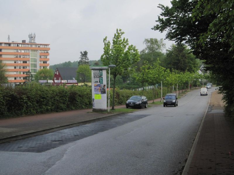 Liselotte-Hermann-Str./Sportplatz