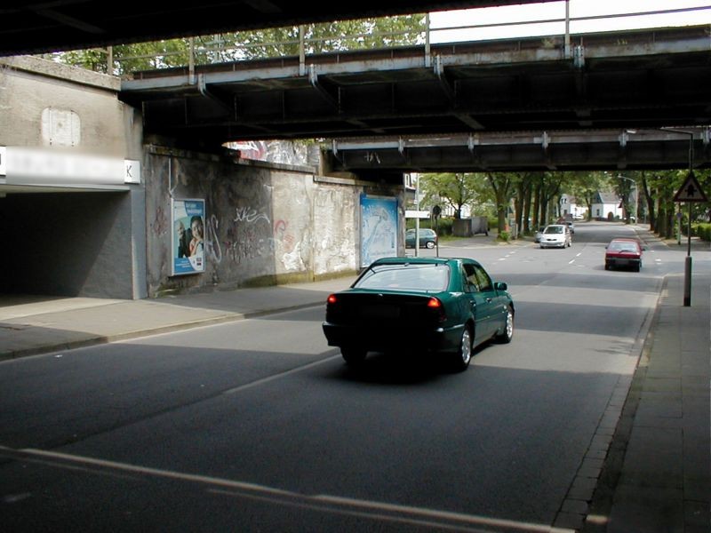 S-Bf Schlenk, Im Schlenk, Bahnhofsvorplatz