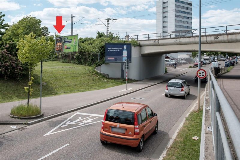 Wiesentalstr. Nh. Schönauer Str. vor DB-Brücke li.