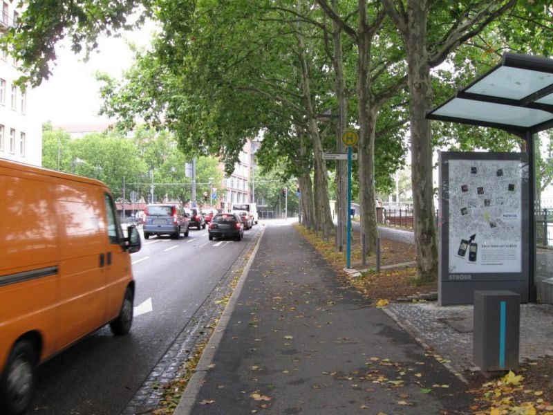 Schaumainkai geg.  99/Friedensbrücke