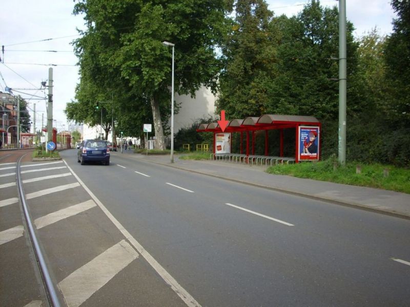 Heerstr.  65/Platanenhof/Fahrradstand li./We.re.