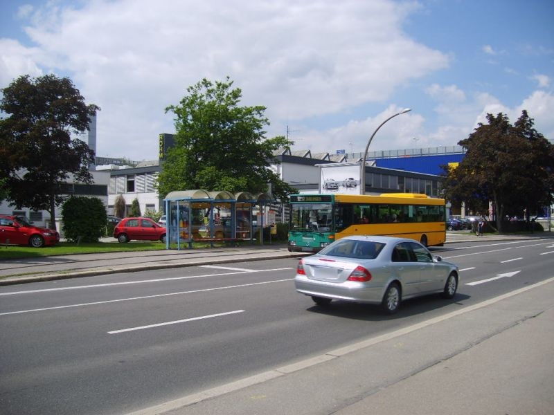 Böblinger Str./ HST Gottlieb Daimler Schule/ re.