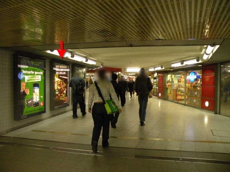 U-Bf Jungfernstieg SH A Ri. SN zur S-Bahn Mitte