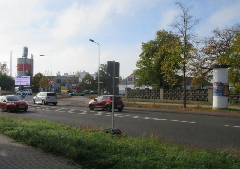 Gropiusallee geg. Rathenaustr.