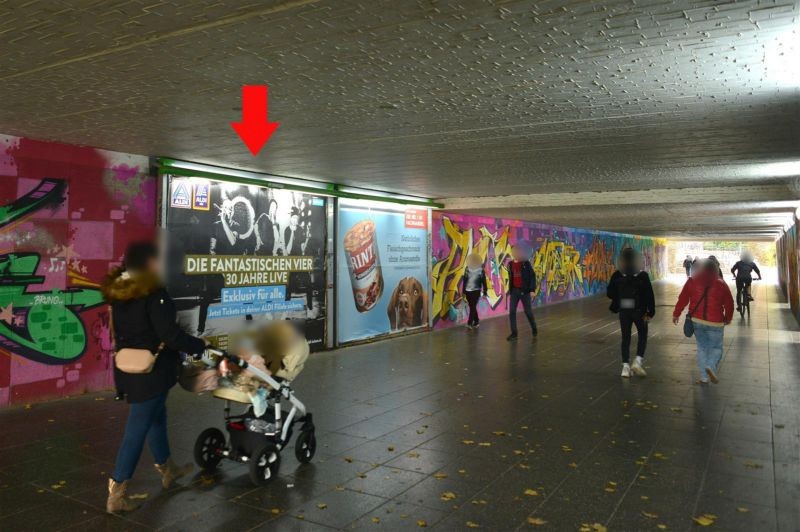 Am Meeresbrunnen/Fg.-Tunnel Saale-Center