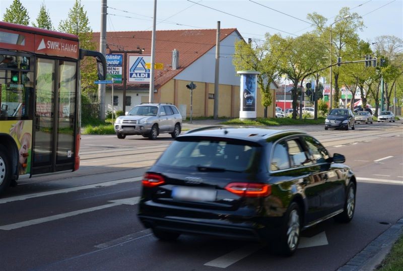 Merseburger Str./Kurt-Wüsteneck-Str.