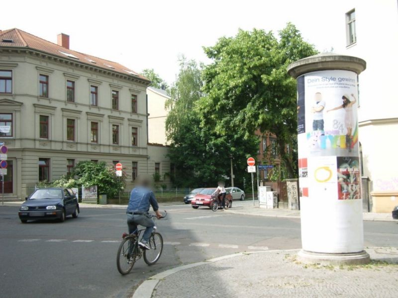 Adam-Kuckhoff-Str.  30