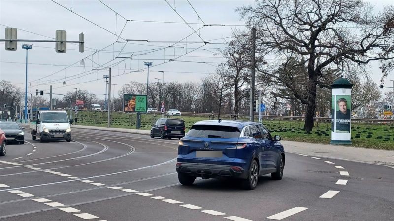 Adelheidring geg. Große Diesdorfer Str.