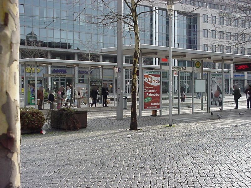 Willy-Brandt-Platz/Hbf. re./RS
