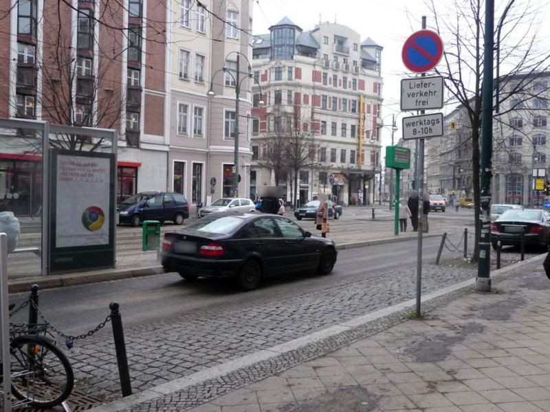 Breiter Weg 232a/Hasselbachplatz li. RS