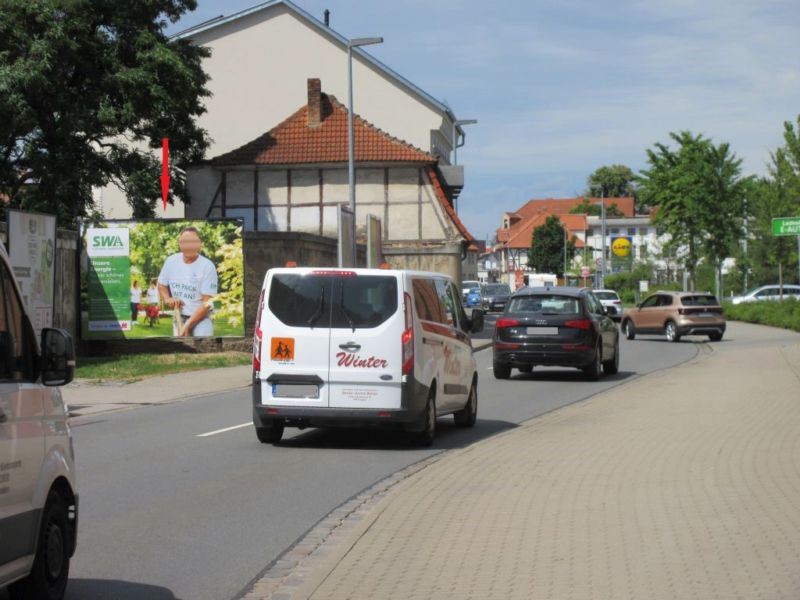 Geschwister-Scholl-Str.  22 re.