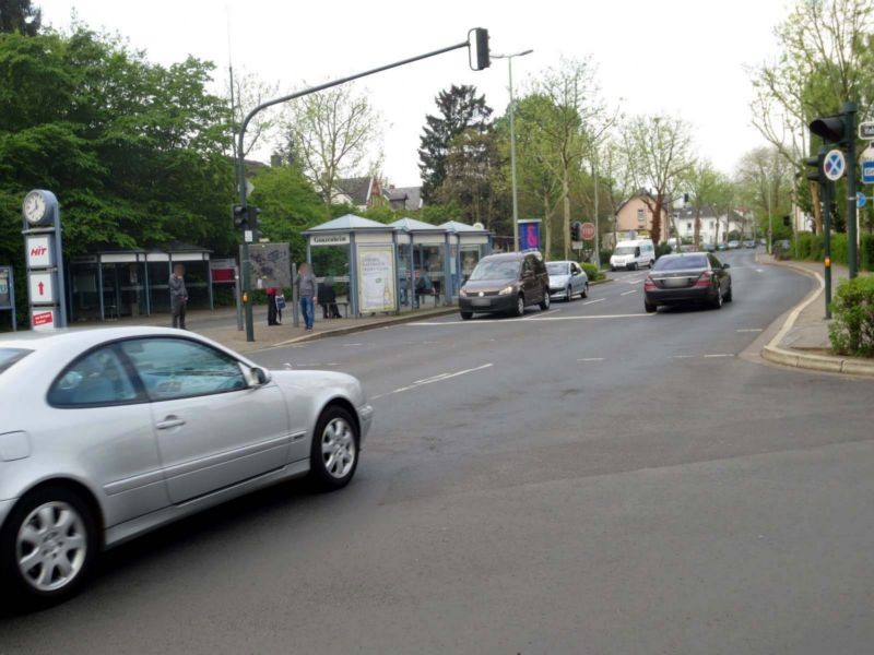 Frankfurter Landstr./U-Bhf. Gonzenheim/V re./außen