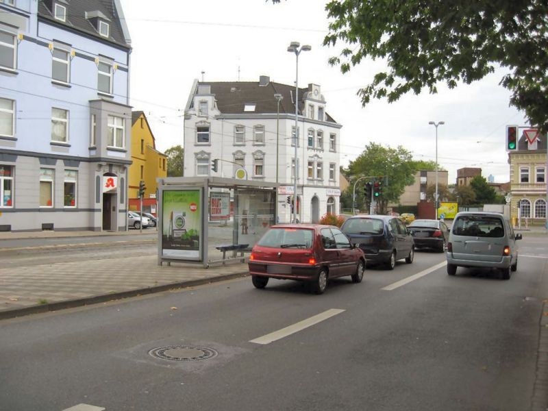 Bochumer Str. 261/Ückend. Platz/Ri. BO/re. außen