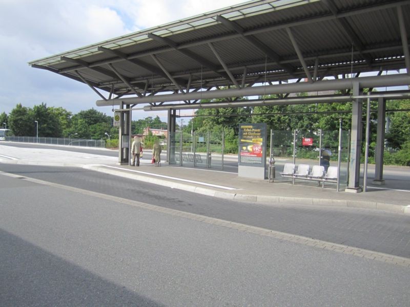 Bahnhofstr./ZOB, Bussteig 7-8, Si. Stadt