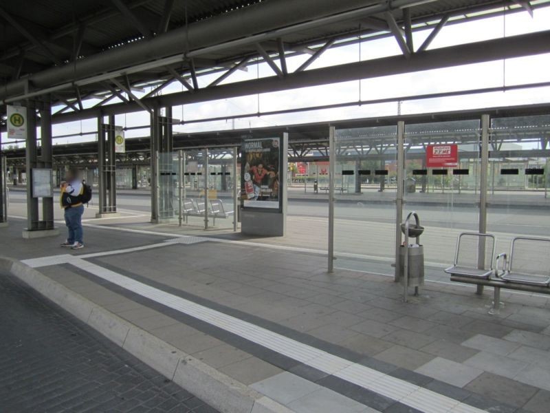 Bahnhofstr./ZOB, Bussteig 7-8, Si. Gleise