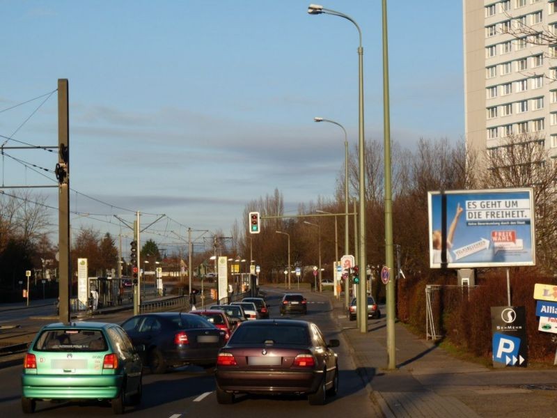 Allee der Kosmonauten 198