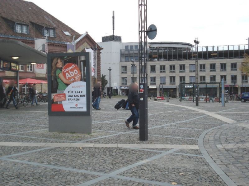 Theodor-Heuss-Platz/Vorplatz li./We.li.