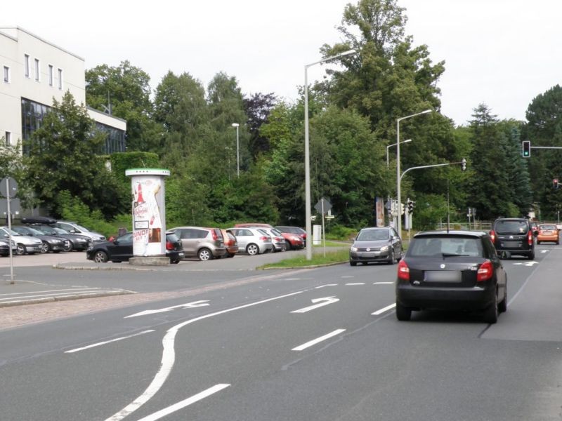 Karl-Kegel-Str./Einf.Sportst.Platz d.Ein.