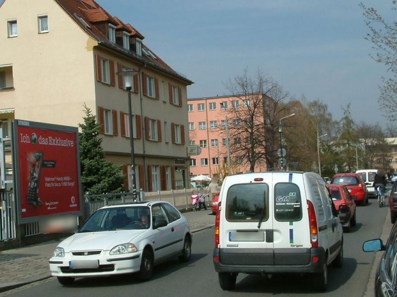 Am Trachauer Bahnhof  11