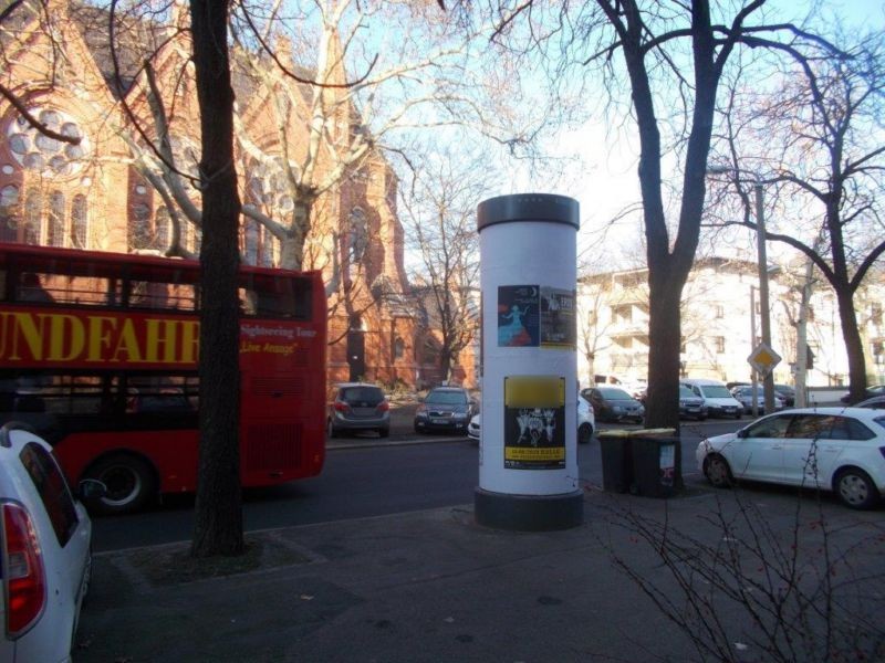 Erich-Zeigner-Allee geg. Kirche