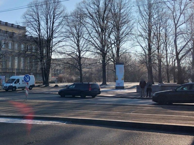 Jahnallee sew./Elsterflutbecken