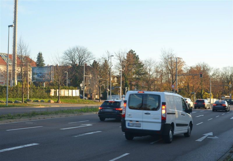 Max-Liebermann-Str./Louise-Otto-Peters-Allee/S.3