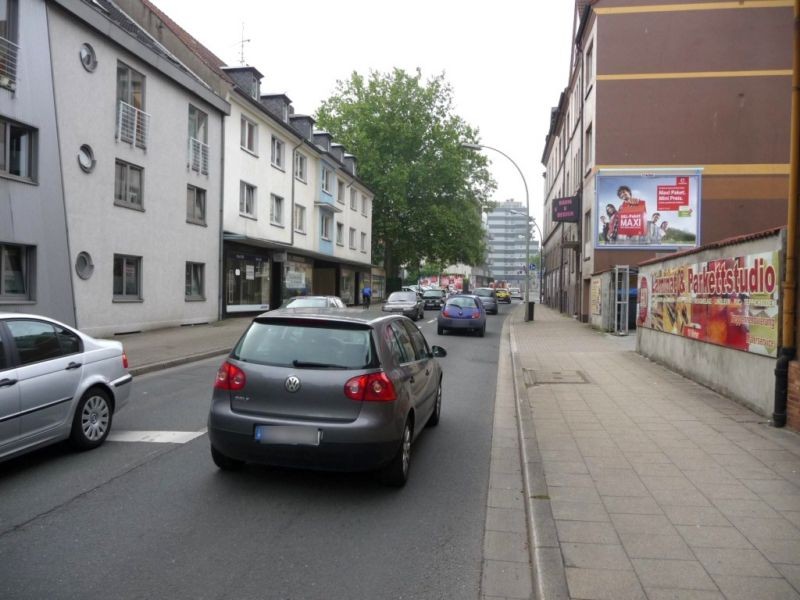 Hermann-Löns-Str.   5 re. quer