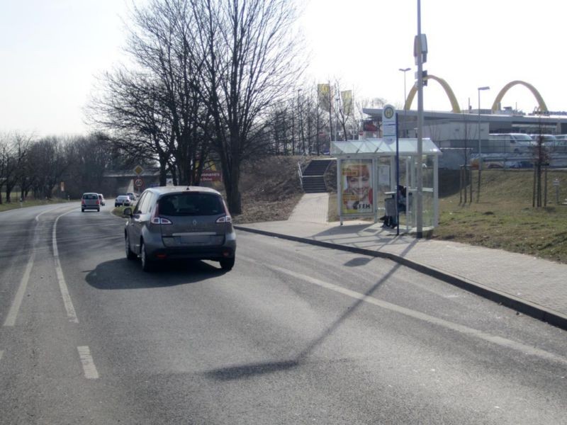 Niederstedter Str./Kreisel Hans-Mess-Str. innen