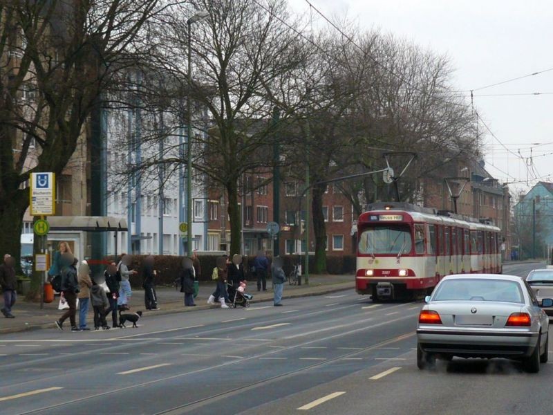 Düsseldorfer Str.  80/Blücherstr./We.li.