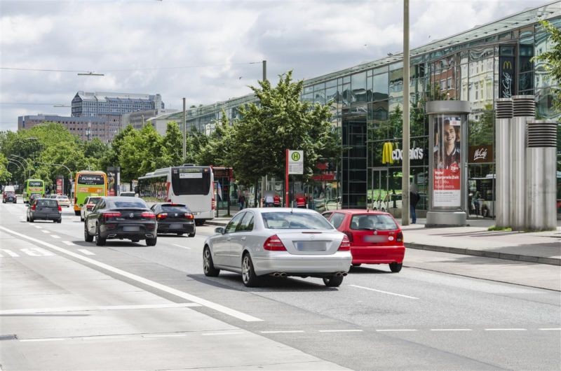 Adenauerallee  78/ZOB Bus-Port (Notausstieg)