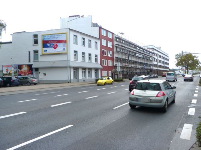 Jülicher Str. 310 li. quer Nh. Netto