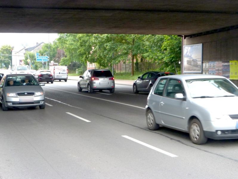 Trierer Str./Ufg. A 44 S. Lüttich li.