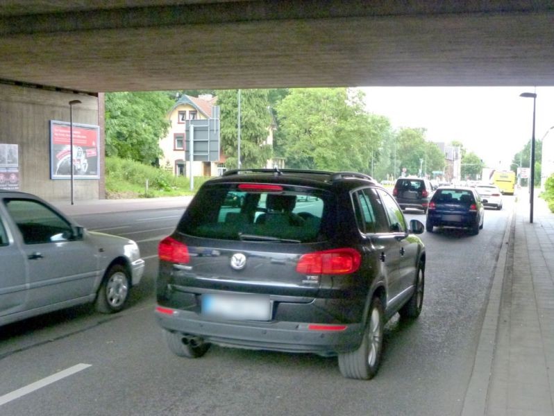 Trierer Str./Ufg. A 44 S. Lüttich re.