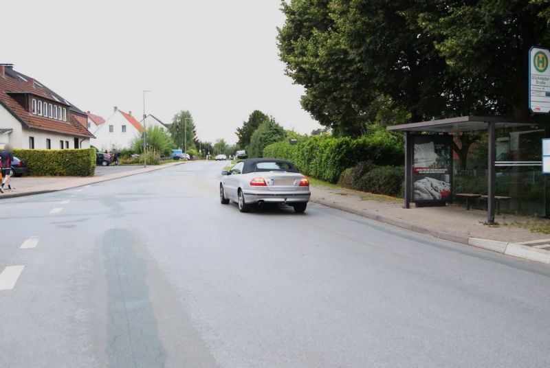 Husumer Str. geg. 112 geg. Glückstädter Str./We.re