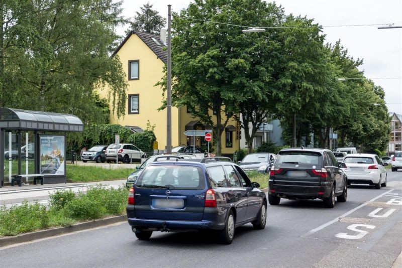 Grötzinger Str., Bus-HSt Durlach Friedhof, re.Vi.