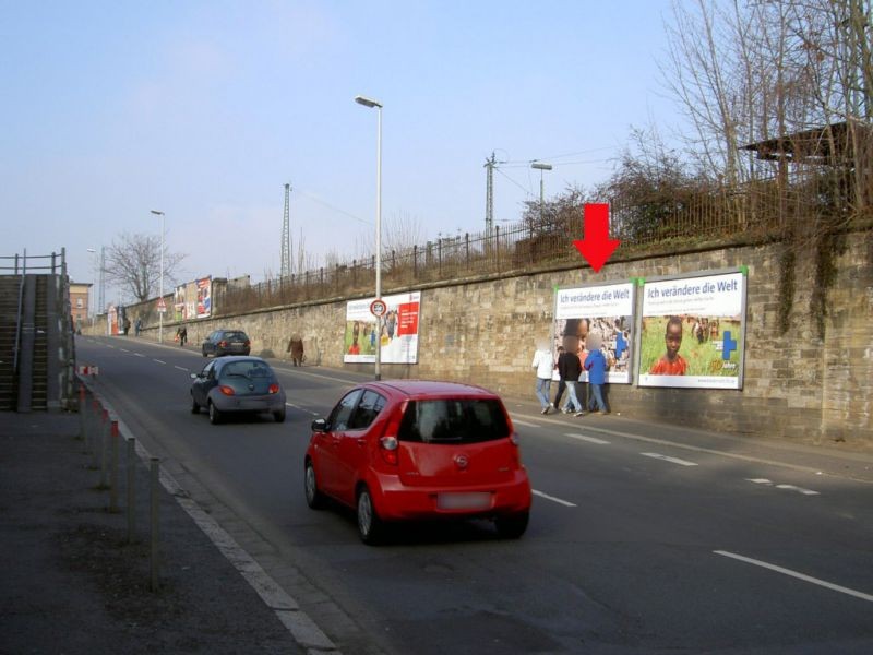 Mombacher Str./neb.Ufg. Ri. Osteinstr./re./1. Sto.