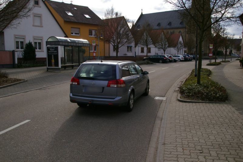 Neureuter Hauptstr. 276, Bus-HSt Kirche, We.li.