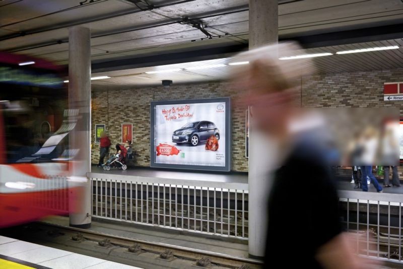 U-Bf Hansaring(SY05) Bstg., Ri. Friesenpl., 1.Sto.