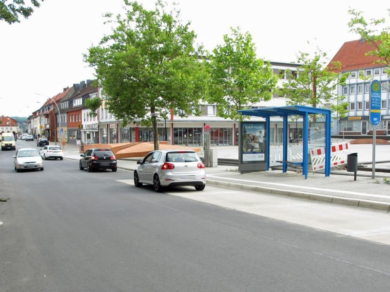 Martin-Luther-Platz innen