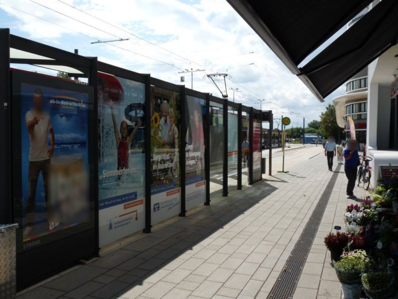 Am Hauptbahnhof vor Nr. 2 links aussen