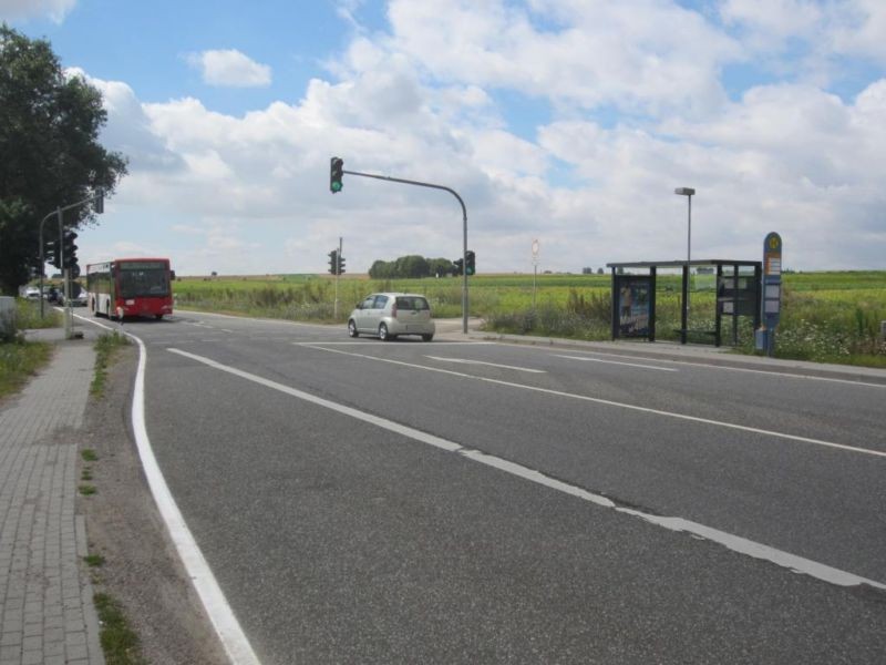 Ludwig-Erhard-Str./Nh. Rheinhessenstr. saw./innen